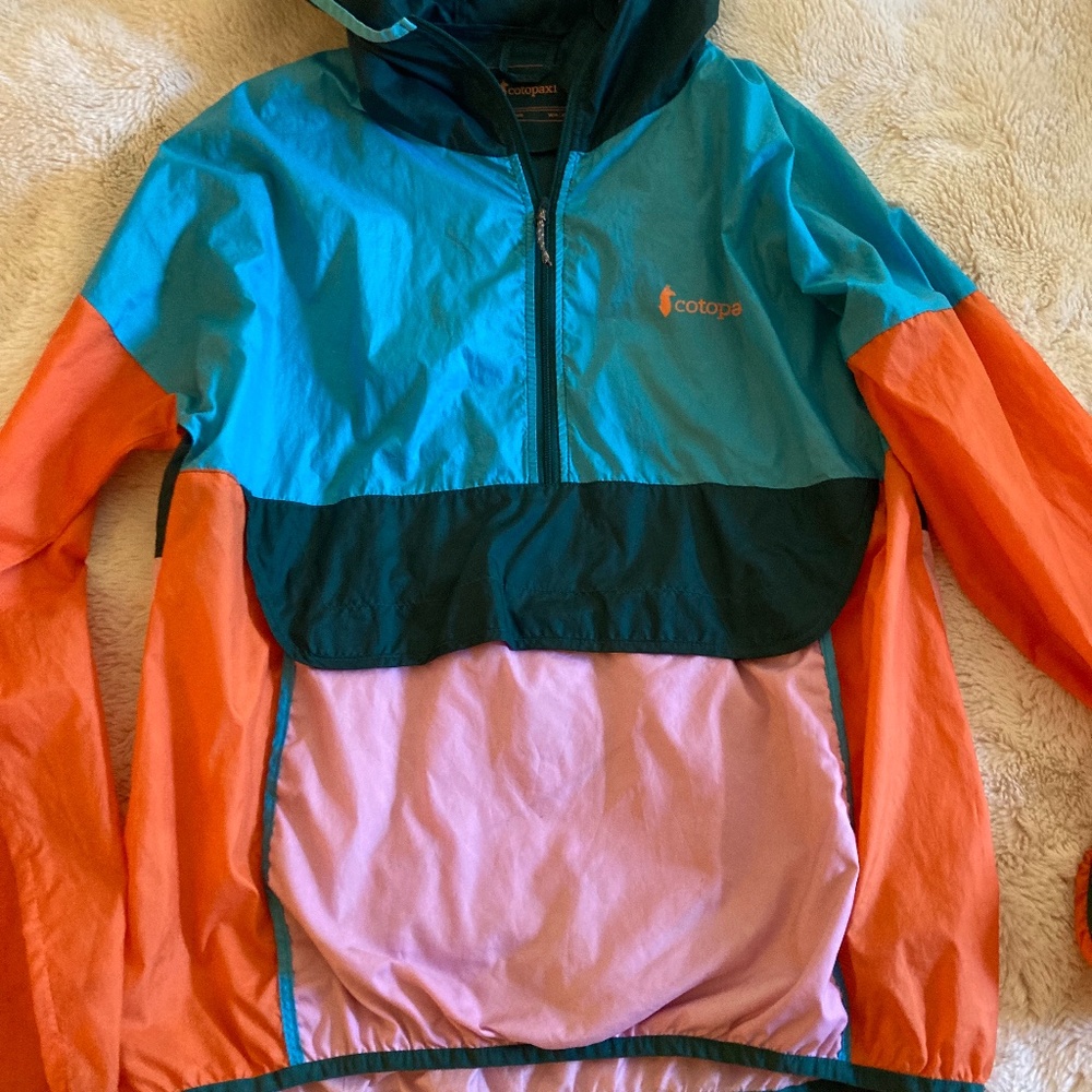 Cotopaxi windbreaker